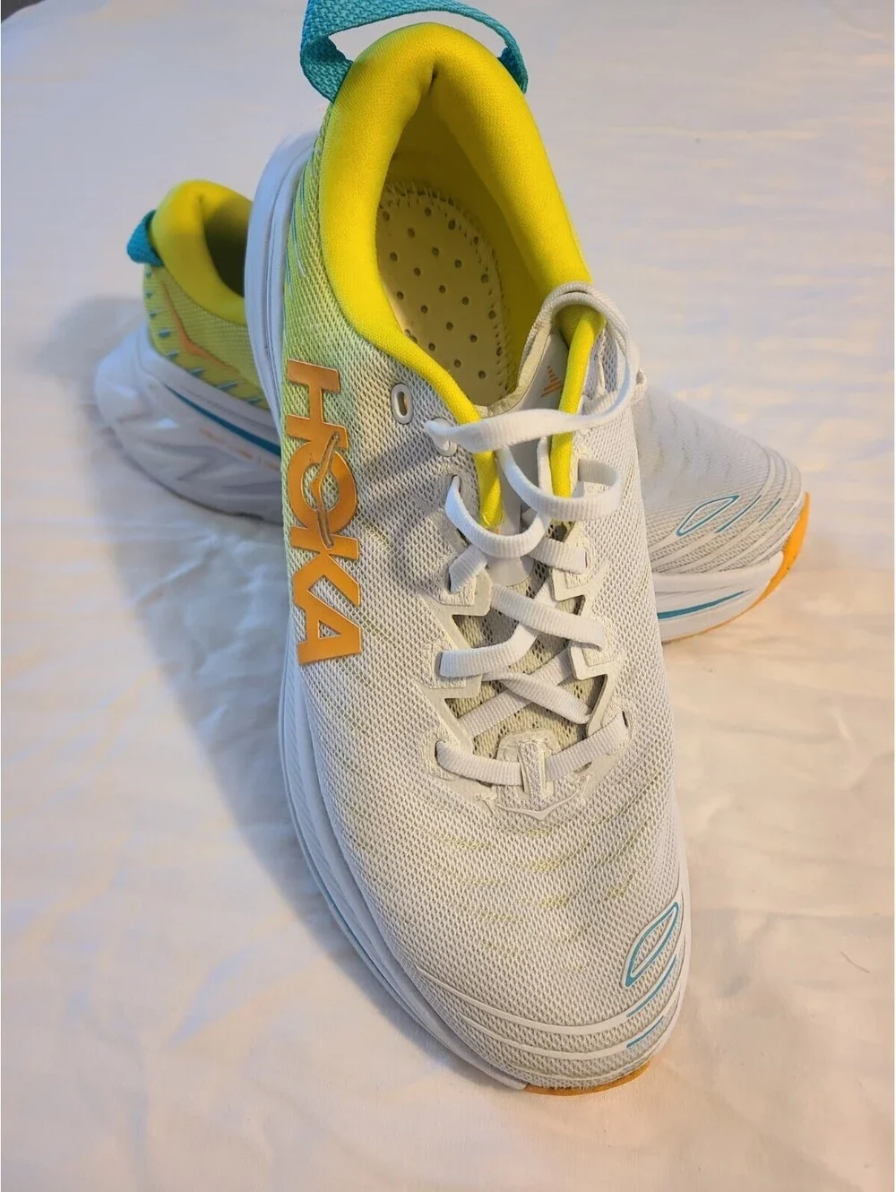 Hoka One One Bondi X White / Green-ish Shoes Women's Size 9.5B (No Insoles!)